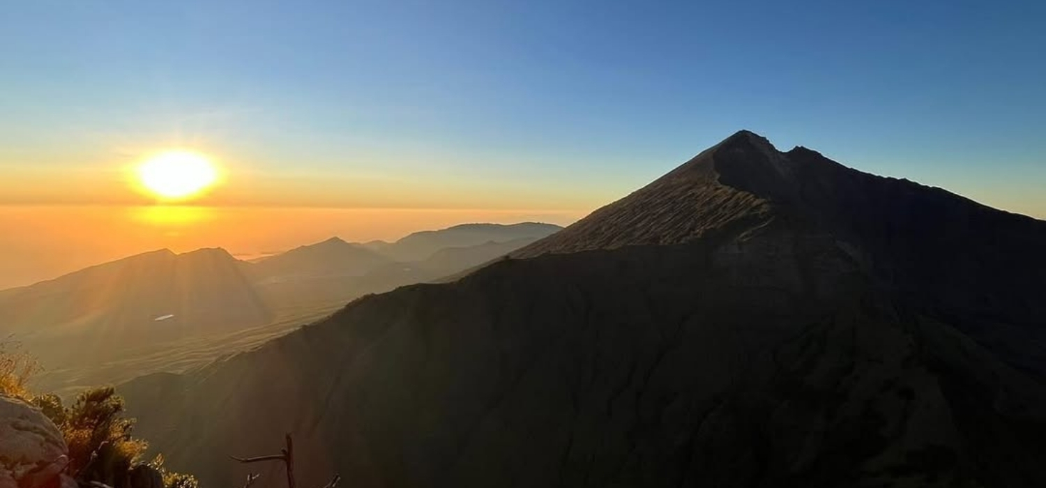 rinjani second summit view
